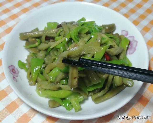 九个月宝宝的辅食选择，青椒能否成为宝宝餐桌上的新宠？