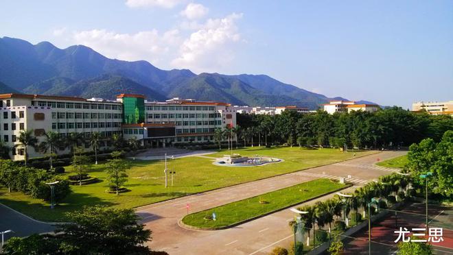 广东省肇庆大学，历史底蕴与现代风采的交融